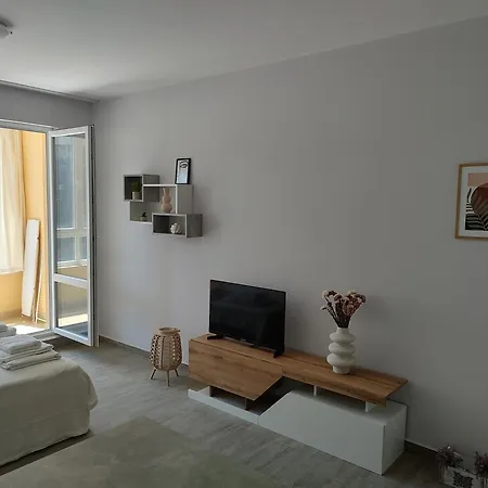 Sea Sense Apartment Pomorie